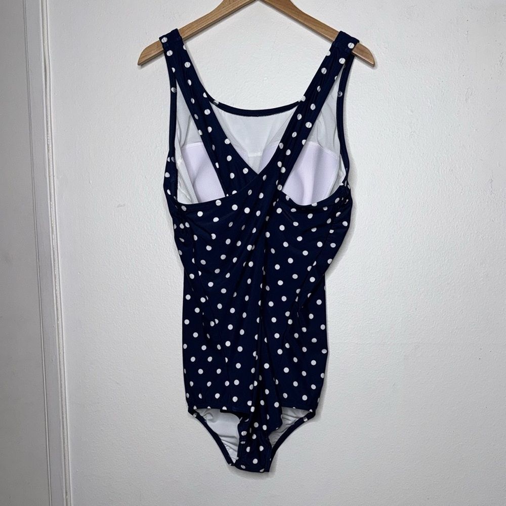 Lands' End Women's Plus Size Slender Suit Carmela One Piece Swimsuit Siz… - Picture 3 of 9